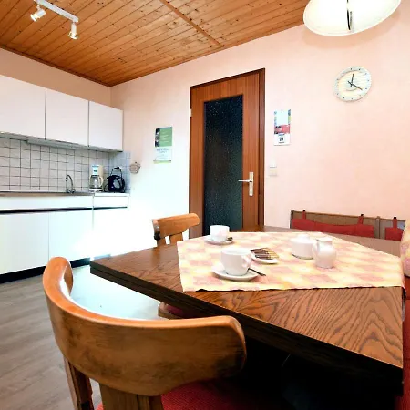 Apartment Beautiful Near Forest In Nidrum