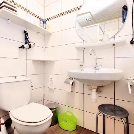 Apartment Beautiful Near Forest In